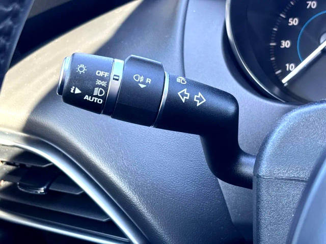 2019 Jaguar XE 25t Premium AWD photo