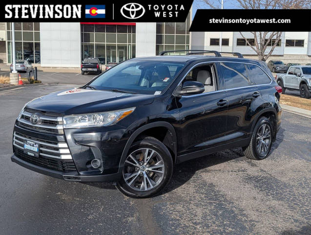 2019 Toyota Highlander LE AWD photo