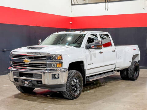 2019 Chevrolet Silverado 3500HD LTZ 4WD photo