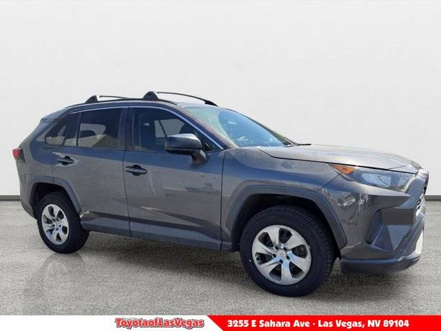 2019 Toyota RAV4 LE FWD photo