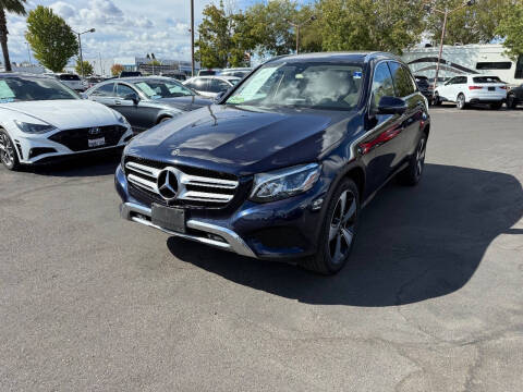 2019 Mercedes-Benz GLC-Class GLC 350e AWD photo