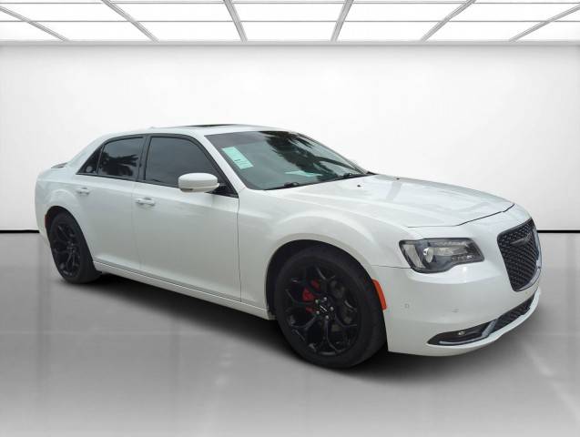 2018 Chrysler 300 300S RWD photo