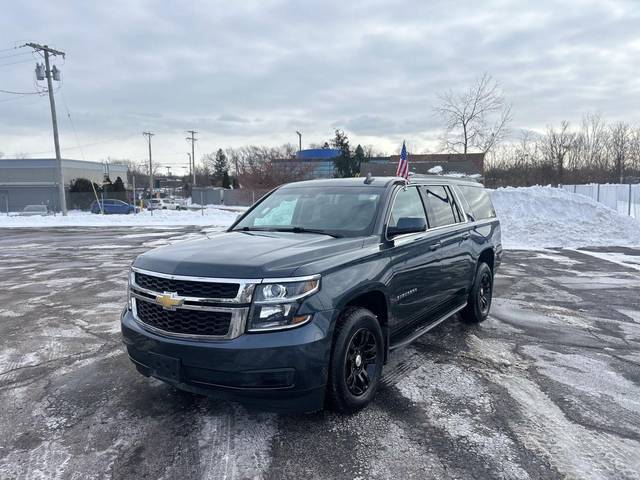 2019 Chevrolet Suburban LT 4WD photo