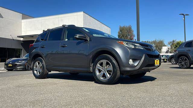 2015 Toyota RAV4 XLE FWD photo