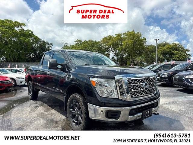 2019 Nissan Titan XD SV 4WD photo