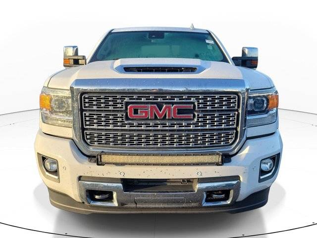 2019 GMC Sierra 2500HD Denali 4WD photo