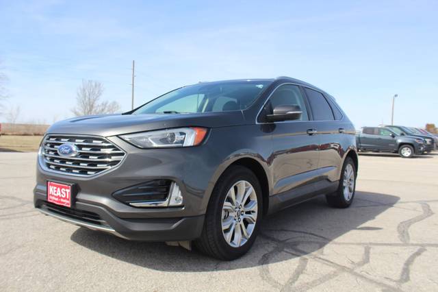 2019 Ford Edge Titanium AWD photo