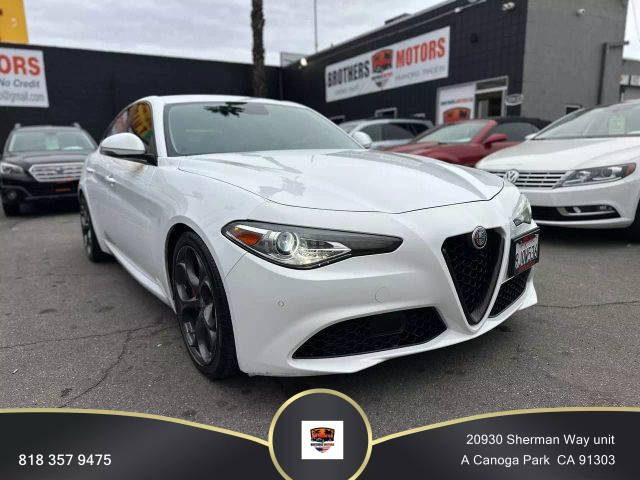 2018 Alfa Romeo Giulia  RWD photo