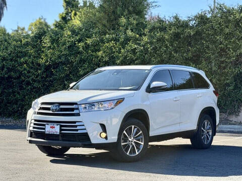 2019 Toyota Highlander XLE FWD photo