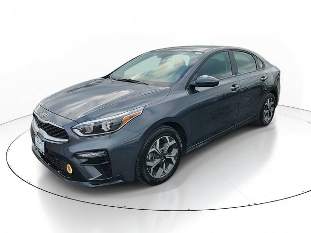 2019 Kia Forte LXS FWD photo