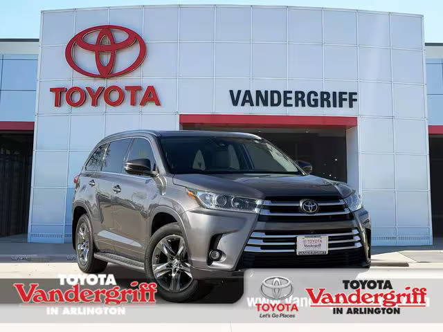 2019 Toyota Highlander Limited Platinum FWD photo