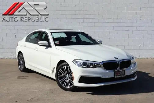 2019 BMW 5 Series 530i RWD photo