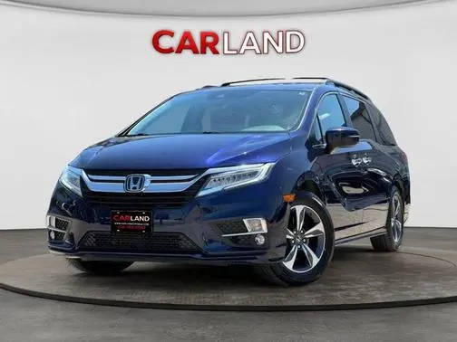 2019 Honda Odyssey Touring FWD photo