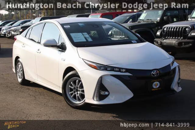 2018 Toyota Prius Prime Advanced FWD photo