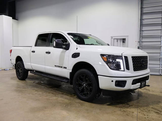2019 Nissan Titan XD SV 4WD photo