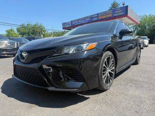 2019 Toyota Camry SE FWD photo