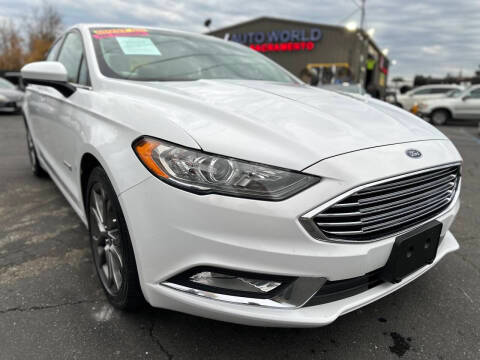 2017 Ford Fusion Hybrid SE FWD photo