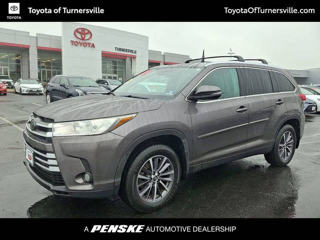 2019 Toyota Highlander XLE AWD photo