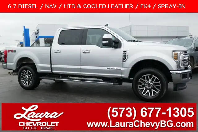 2019 Ford F-250 Super Duty LARIAT 4WD photo