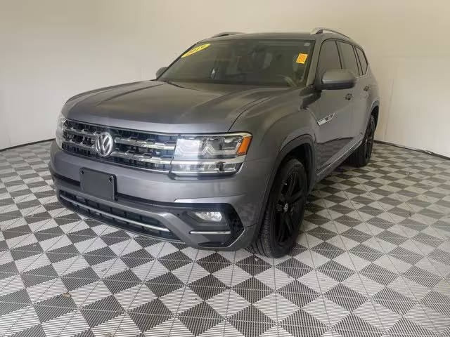 2019 Volkswagen Atlas 3.6L V6 SE w/Technology R-Line AWD photo