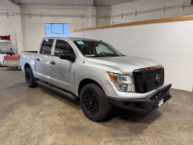 2019 Nissan Titan S RWD photo