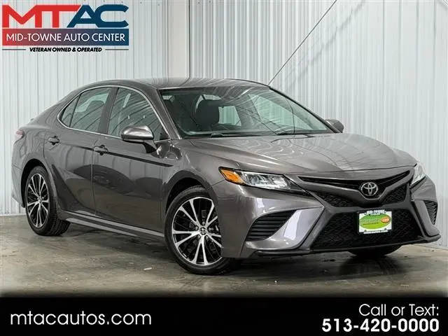 2019 Toyota Camry SE FWD photo