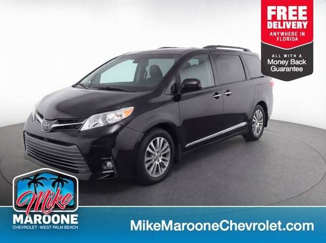 2019 Toyota Sienna XLE FWD photo