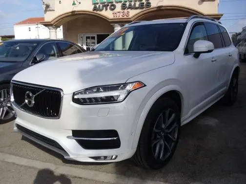 2019 Volvo XC90 Momentum FWD photo