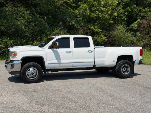 2018 GMC Sierra 3500HD SLT 4WD photo