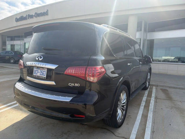2016 Infiniti QX80 4WD photo