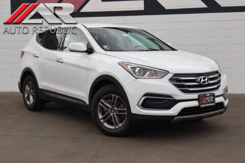 2018 Hyundai Santa Fe Sport 2.4L AWD photo