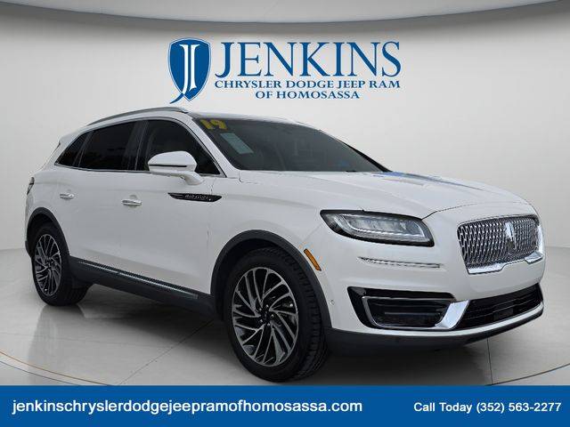 2019 Lincoln Nautilus Reserve FWD photo