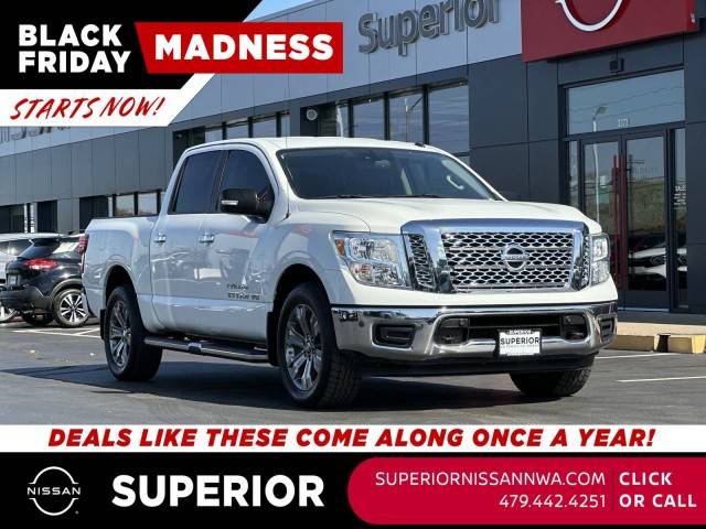 2019 Nissan Titan SV 4WD photo