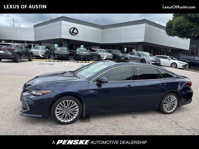 2019 Toyota Avalon Hybrid Limited FWD photo