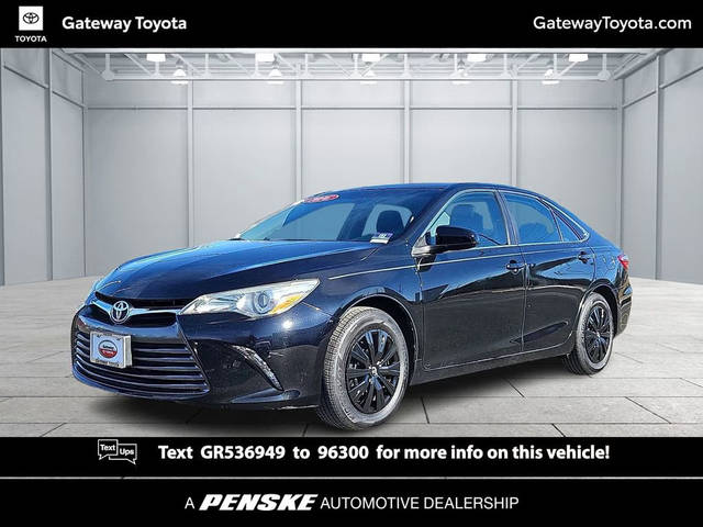 2016 Toyota Camry LE FWD photo