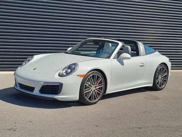 2019 Porsche 911 4S AWD photo