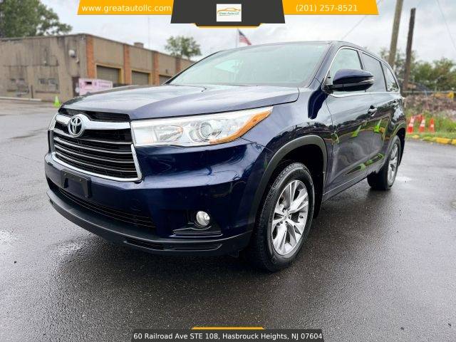 2015 Toyota Highlander LE Plus AWD photo