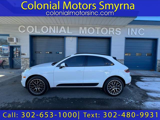 2018 Porsche Macan Sport Edition AWD photo