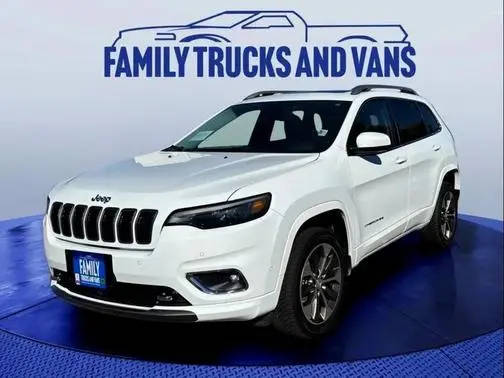 2019 Jeep Cherokee Overland 4WD photo
