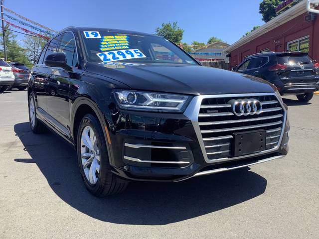 2019 Audi Q7 Premium AWD photo