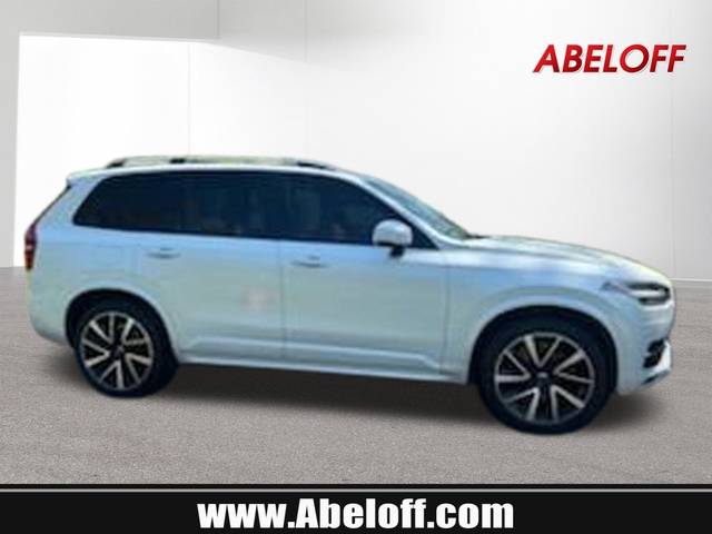 2019 Volvo XC90 Momentum AWD photo