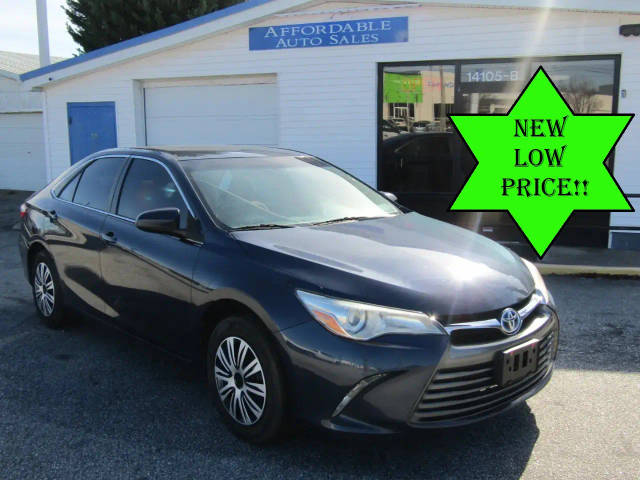 2016 Toyota Camry LE FWD photo