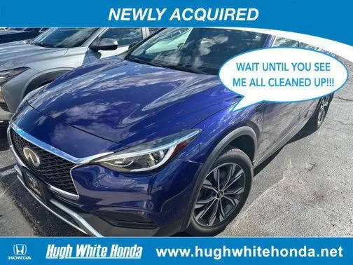 2019 Infiniti QX30 LUXE AWD photo
