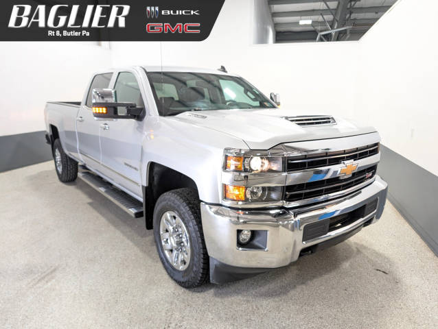 2019 Chevrolet Silverado 3500HD LTZ 4WD photo