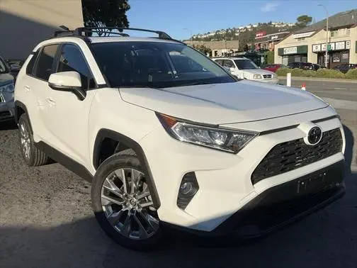 2019 Toyota RAV4 XLE Premium FWD photo