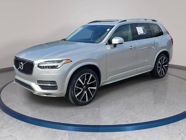 2019 Volvo XC90 Momentum AWD photo