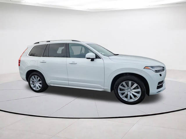 2018 Volvo XC90 Momentum AWD photo