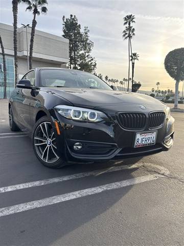 2019 BMW 2 Series 230i RWD photo