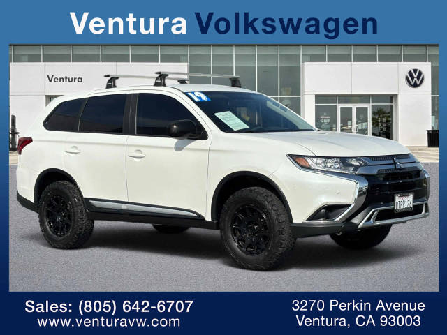 2019 Mitsubishi Outlander ES FWD photo