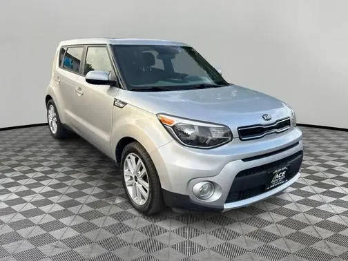 2017 Kia Soul + FWD photo